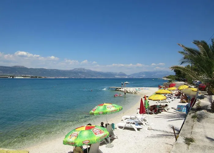 Marineblue Nyaraló *